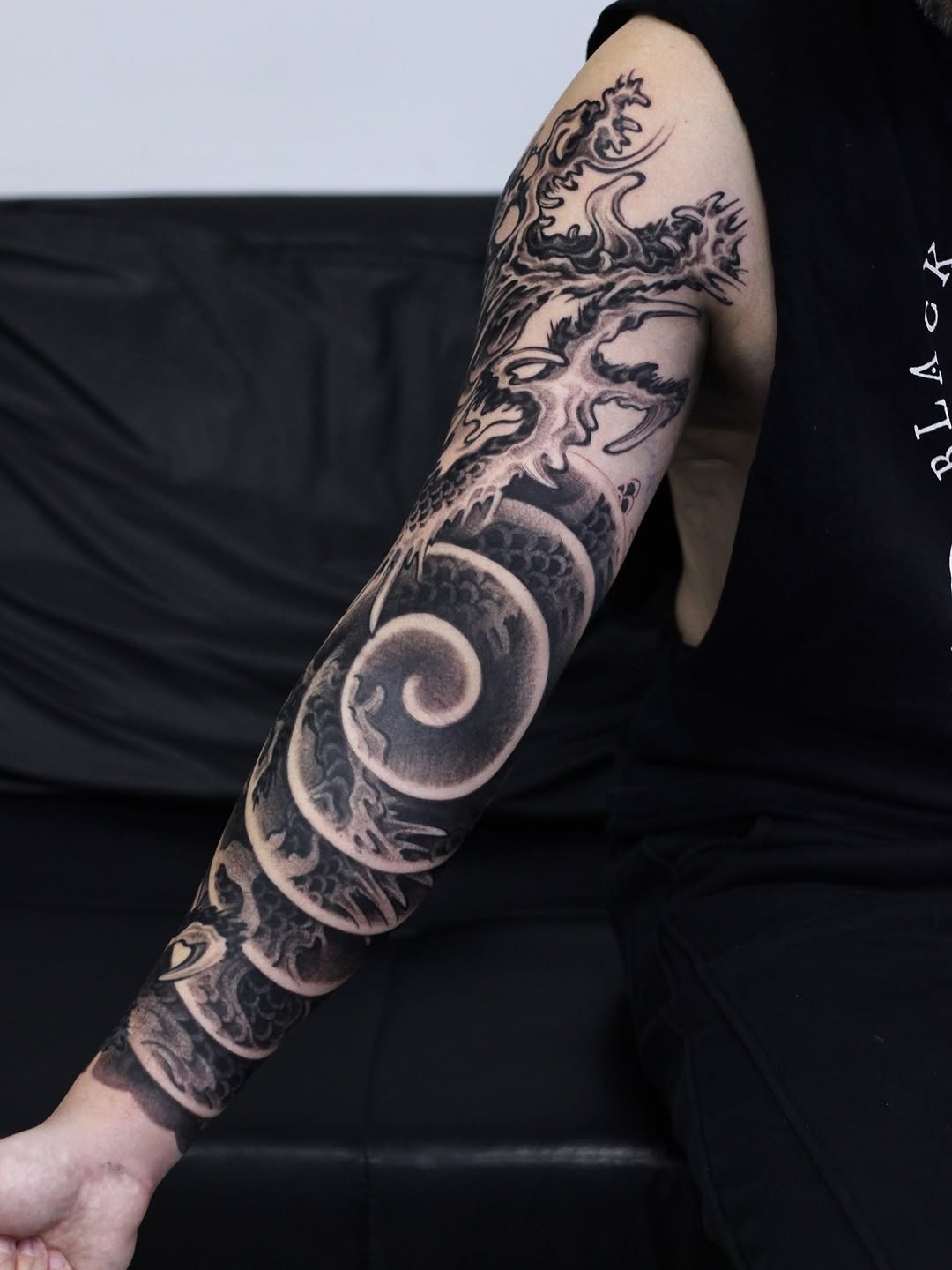 Tattoo by @xuruitattoo — blackwork