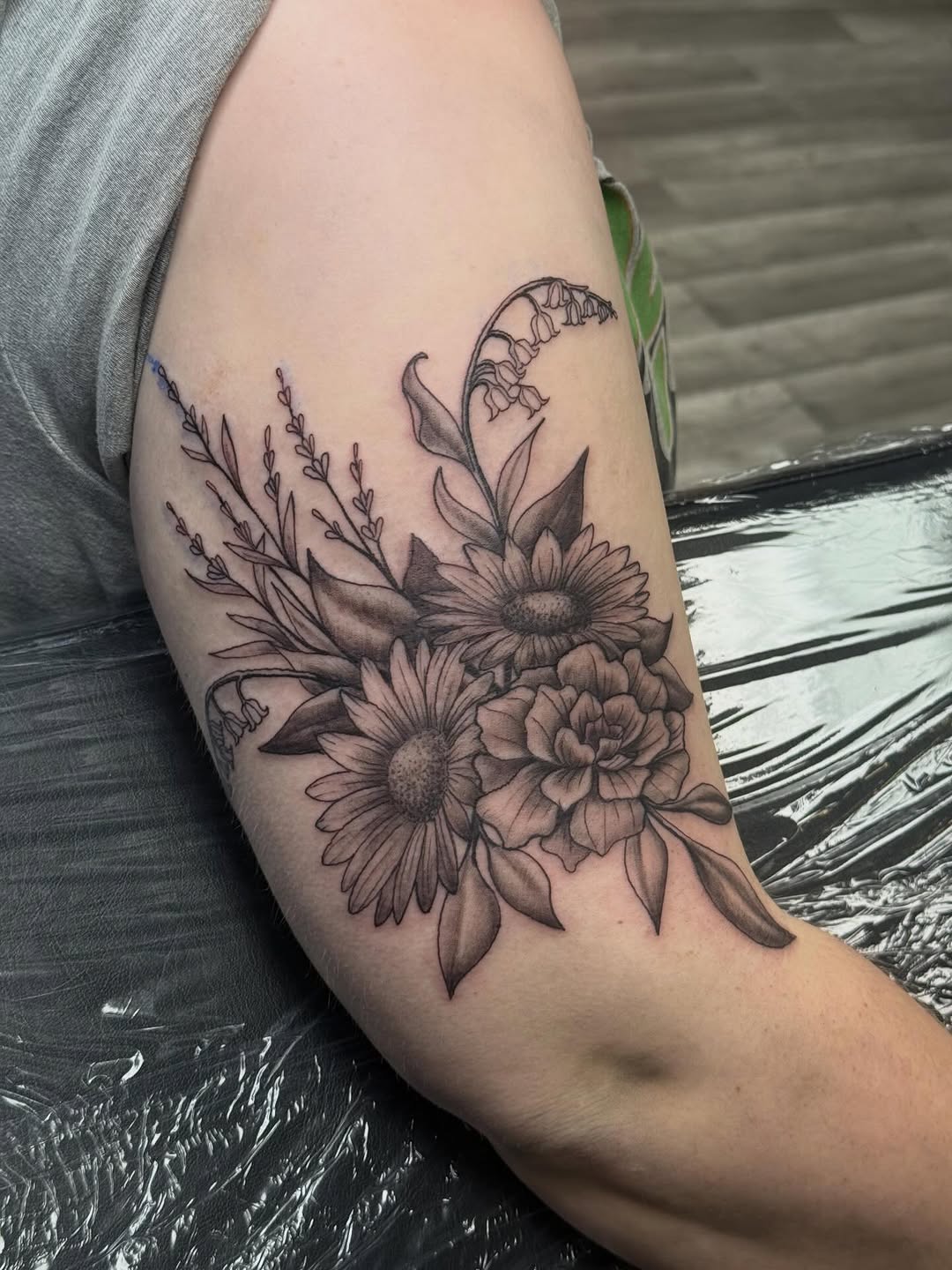 Tattoo by @khangtart — black_and_grey