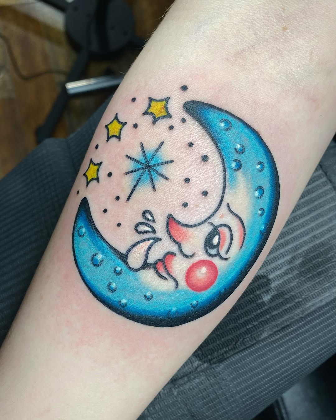Tattoo by @sarahstabbies — american_traditional