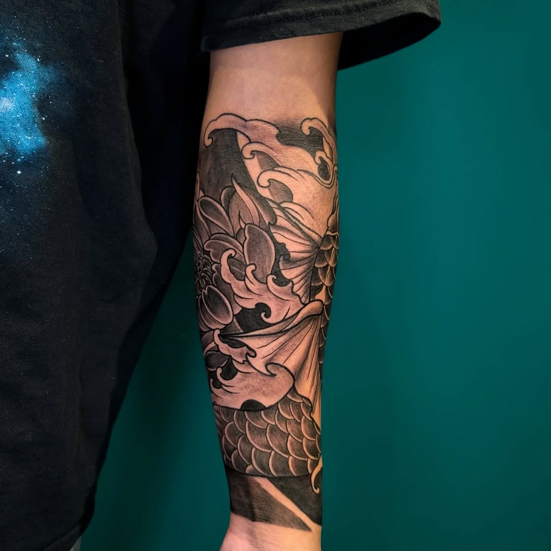 Tattoo by @arik.tattoo โ japanese_irezumi, black_and_grey