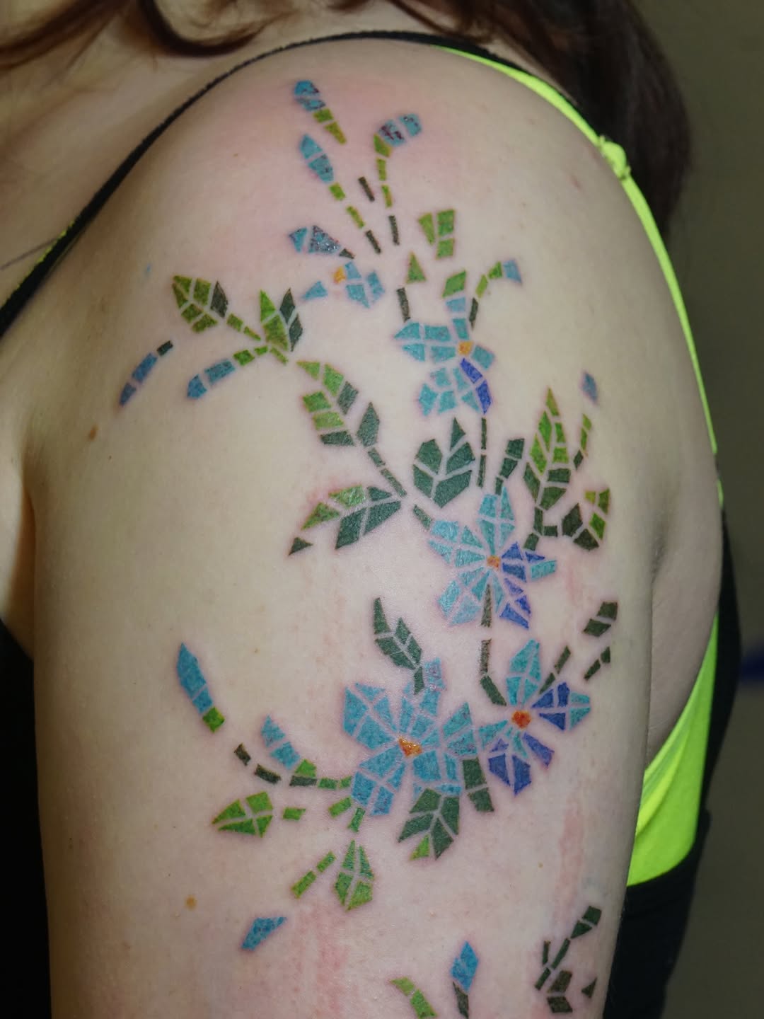 Tattoo by @lub_lub_art β geometric, watercolor