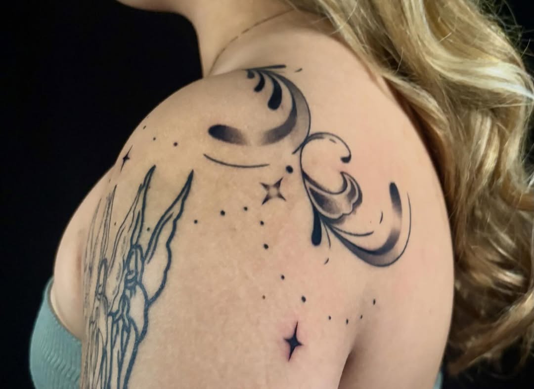 Tattoo by @ugghhhkylie — fine_line, black_and_grey