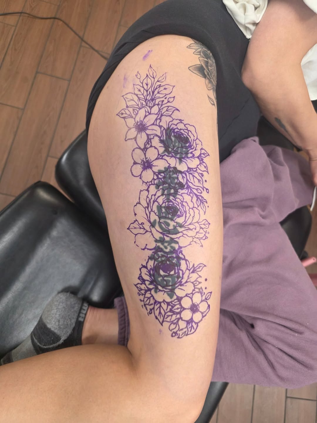 Tattoo by @tattoofkr — fine_line
