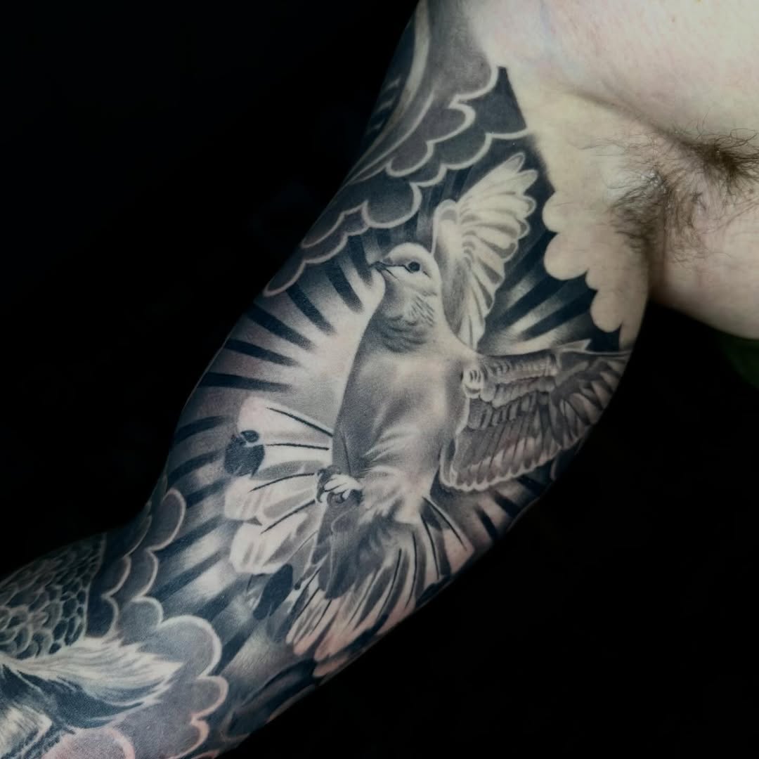 Tattoo by @dhtattoo — black_and_grey, realism