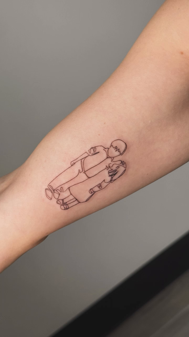 Tattoo by @georgiagreytattoos — fine_line