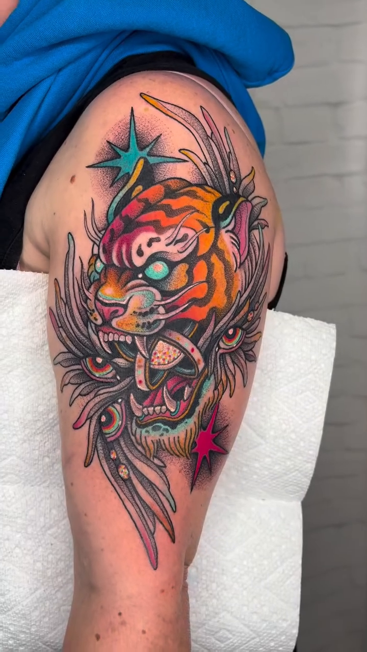 Tattoo by @laneybtattoos — neo_traditional, black_and_grey
