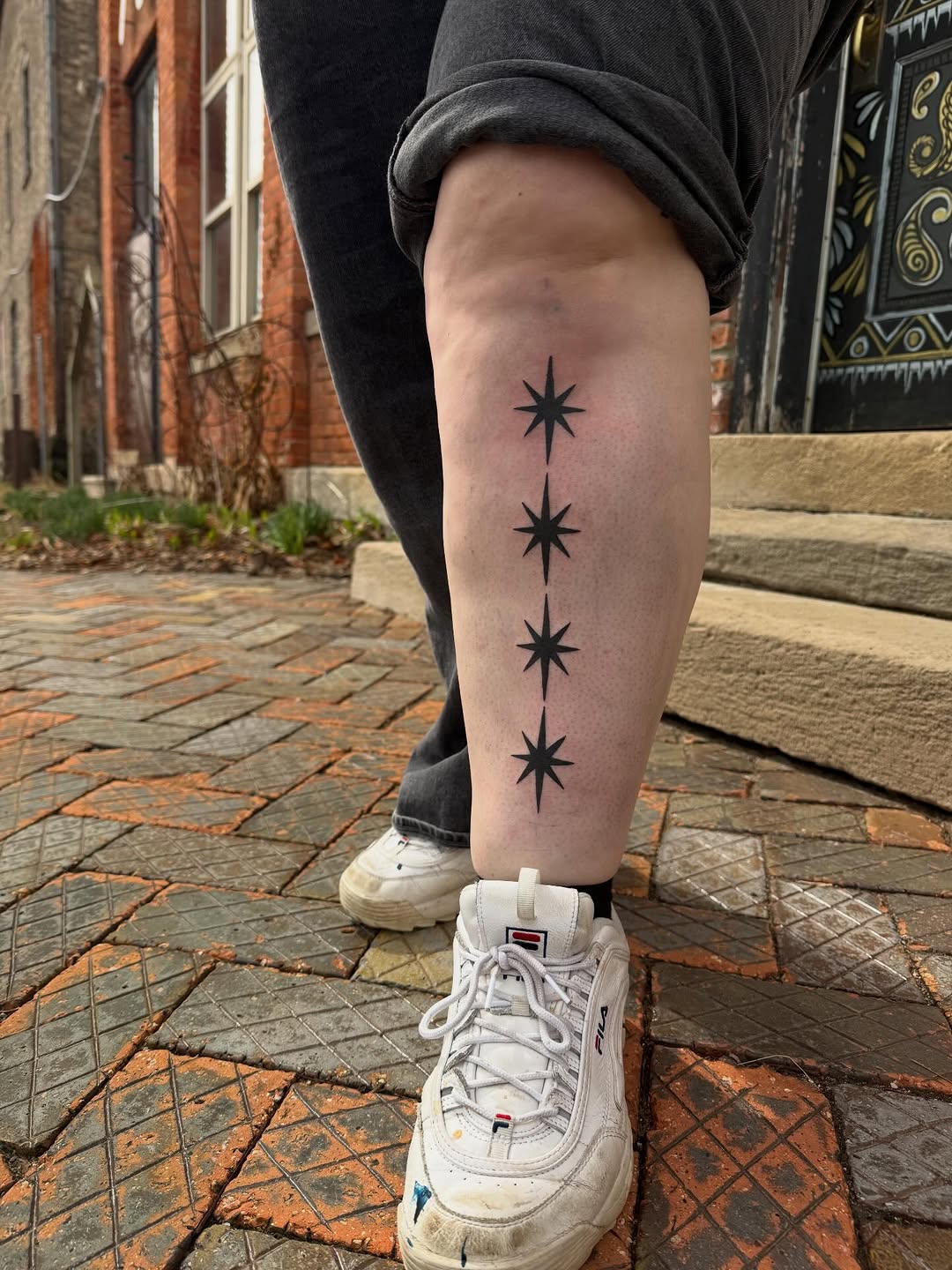 Tattoo by @solarsilas — fine_line