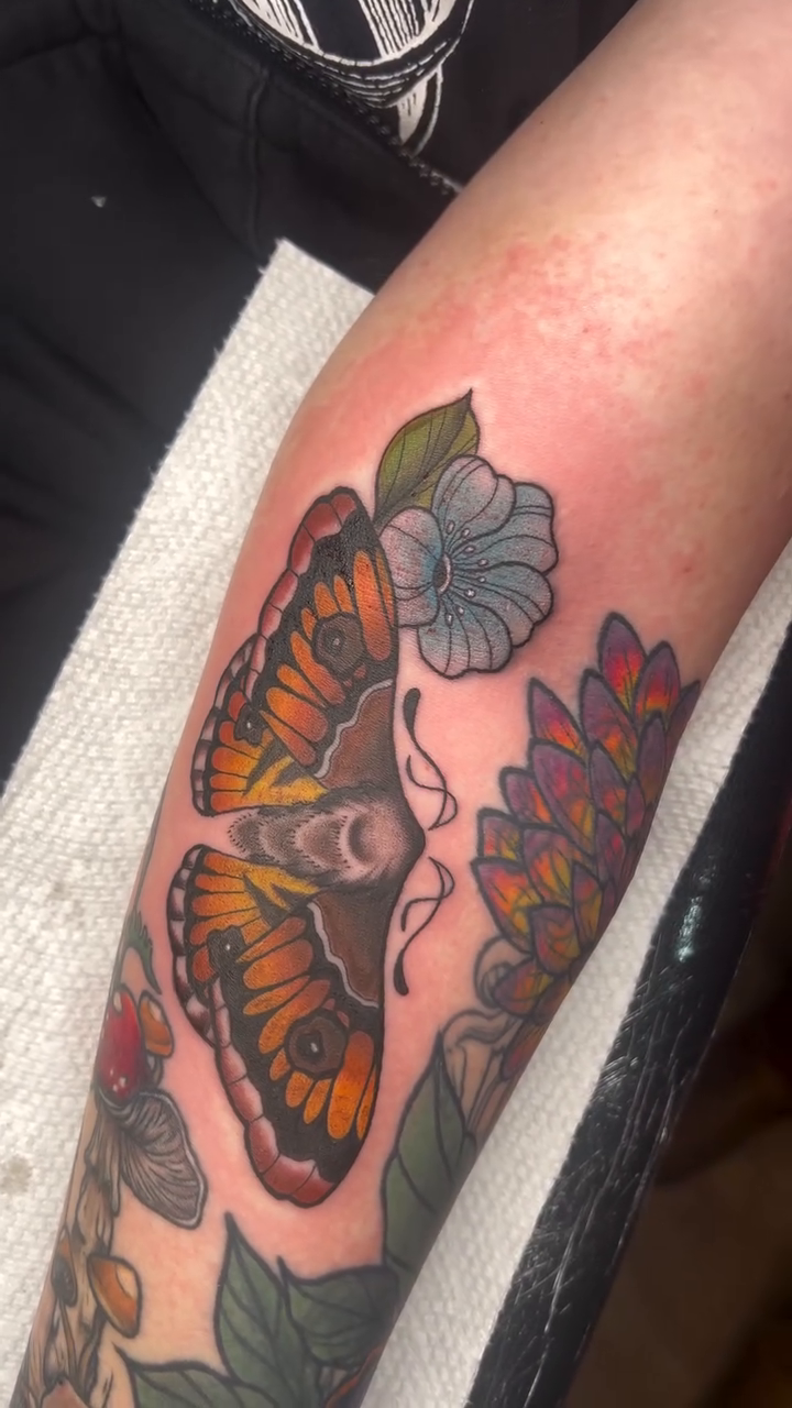 Tattoo by @tattoosbyliya โ neo_traditional, realism