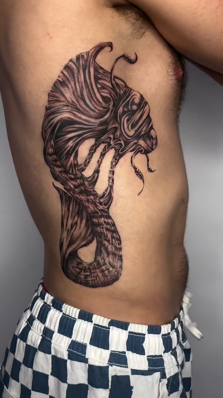 Tattoo by @loorrnn — blackwork, geometric