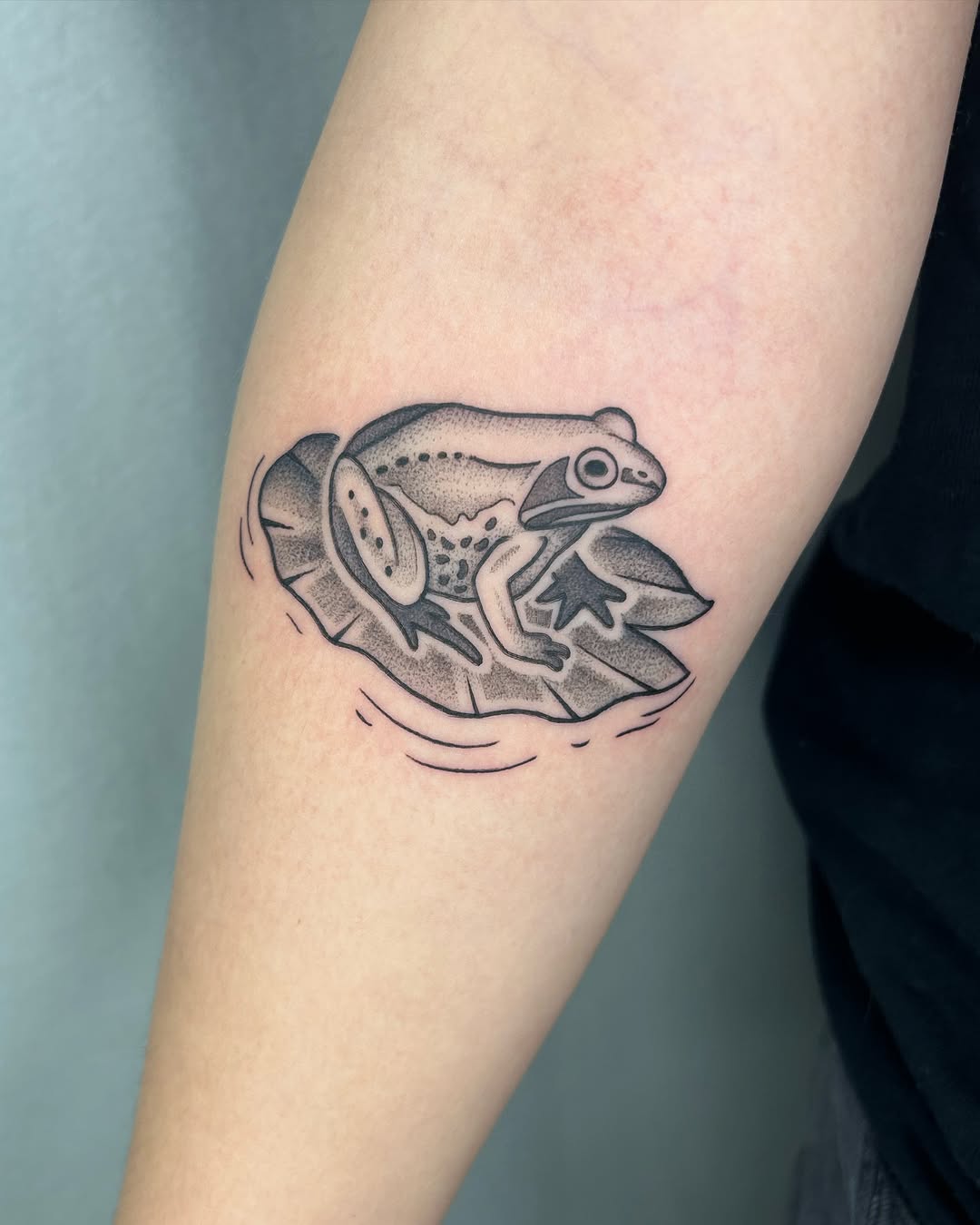 Tattoo by @cicadanymph — black_and_grey, dotwork
