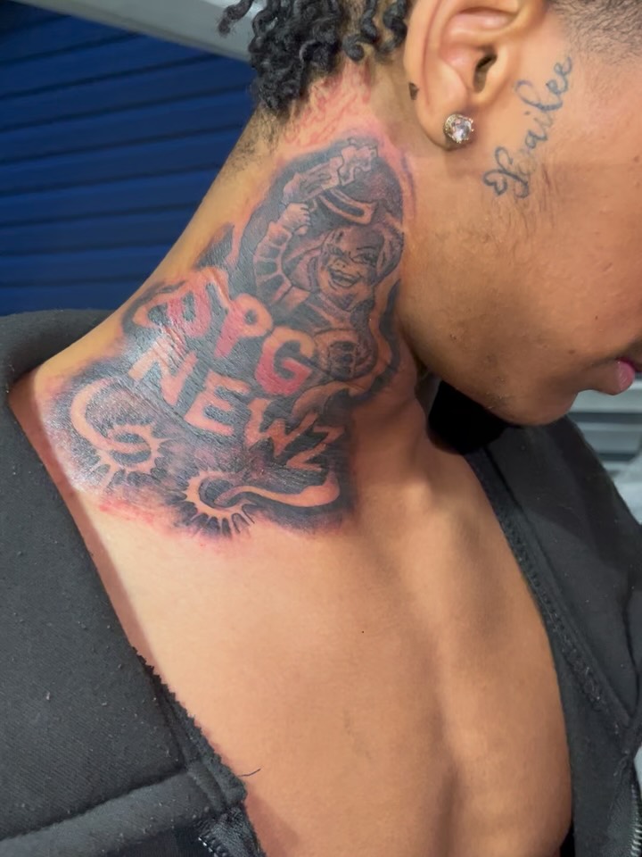 Tattoo by @mrinkcrazy_f7f — illustrative, blackwork