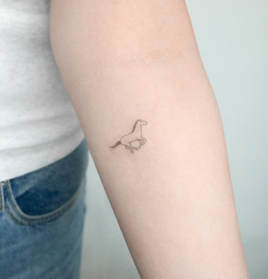 Tattoo by @cornu.tattoos β fine_line, minimalist