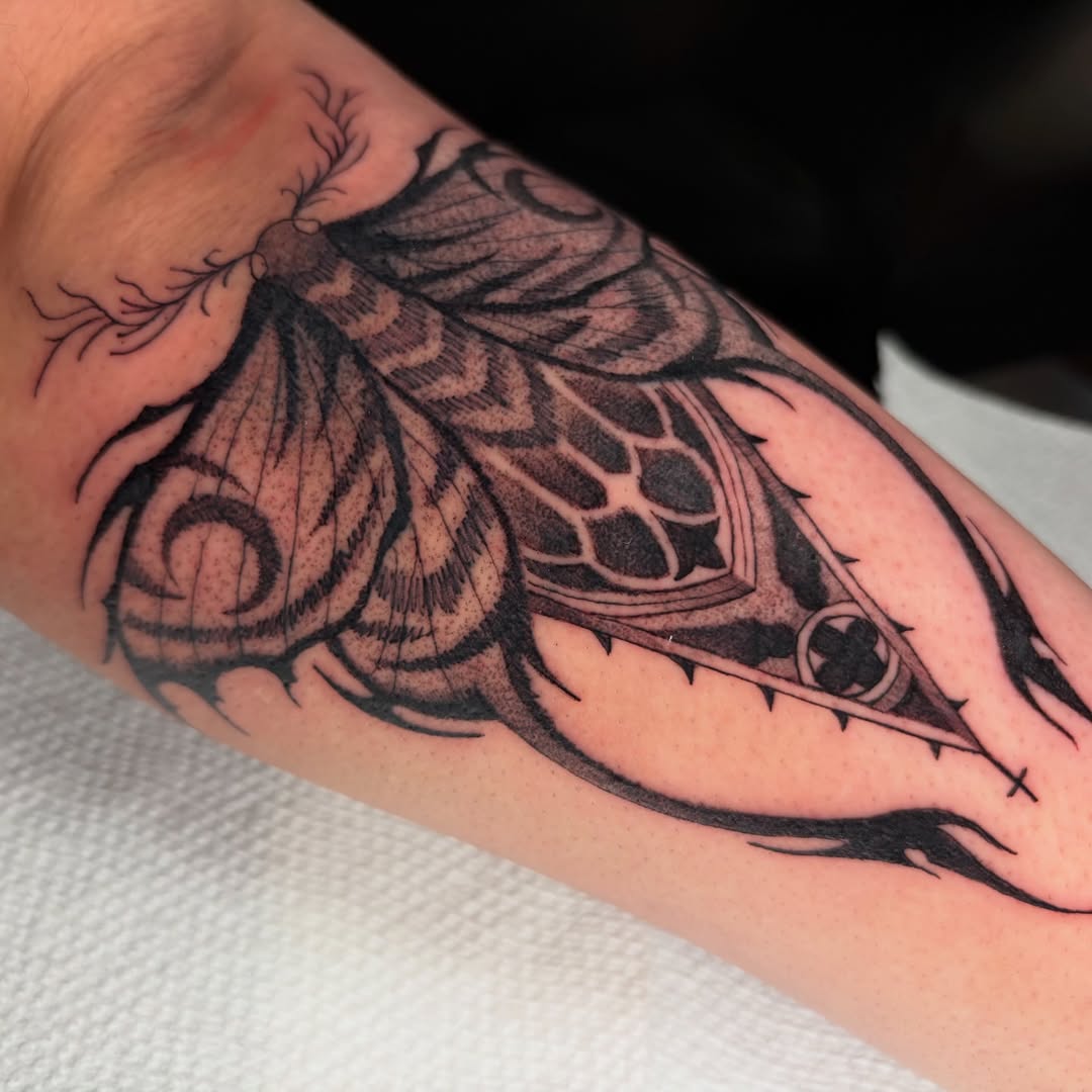 Tattoo by @katstattooth β black_and_grey, dotwork