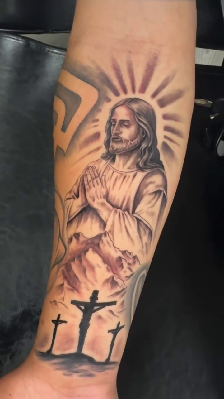 Tattoo by @krushkortnay — realism, black_and_grey