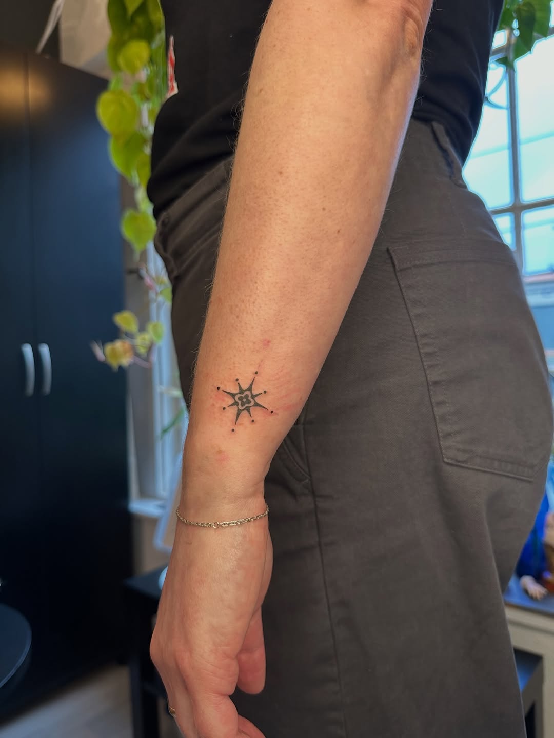 Tattoo by @obsidian_rabbit — fine_line, geometric
