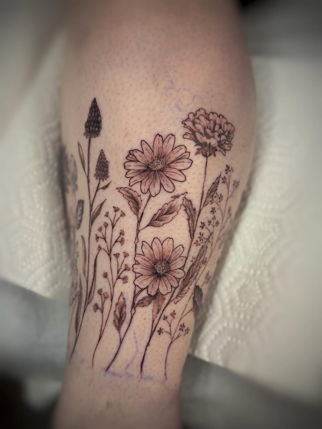 Tattoo by @saveriatattoos — illustrative, fine_line