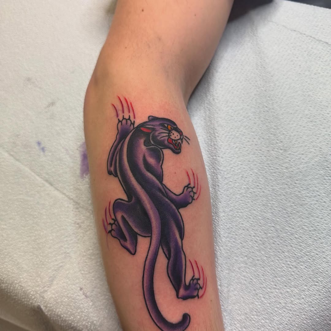 Tattoo by @jacieleetattoo โ american_traditional, new_school
