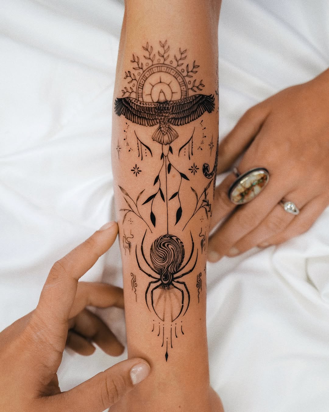 Tattoo by @firstjing β dotwork