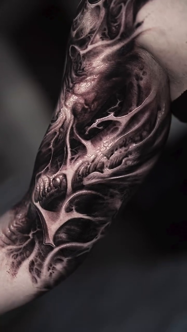 Tattoo by @victorportugal — blackwork