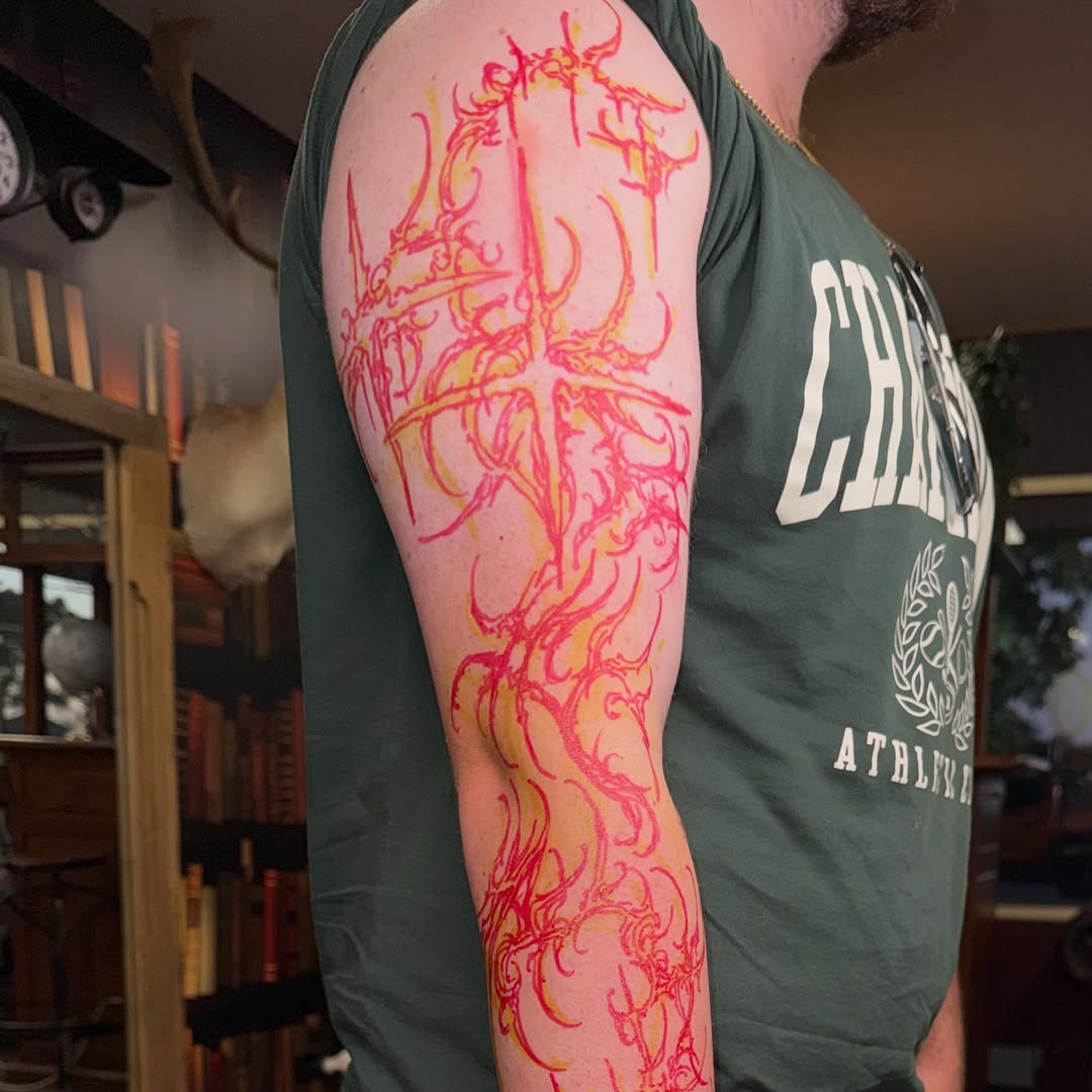 Tattoo by @diiv4n — blackwork, ornamental