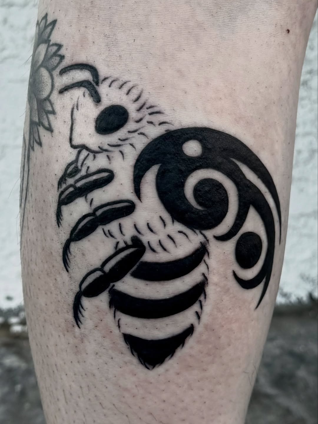 Tattoo by @splitshadetattoo — blackwork