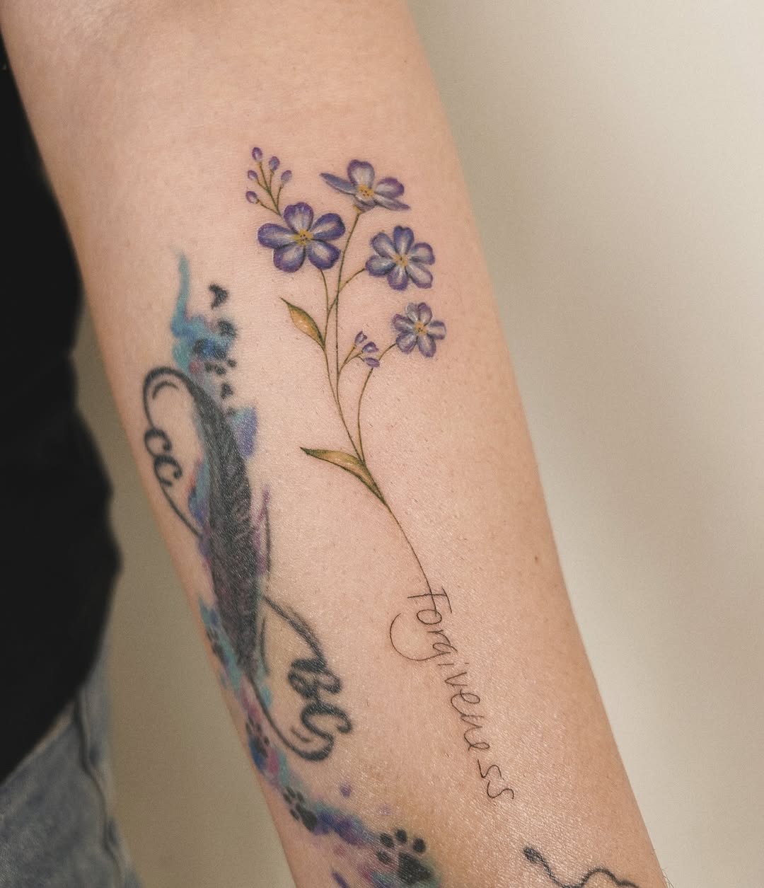 Tattoo by @hellymarch_tattoo โ fine_line, lettering_script