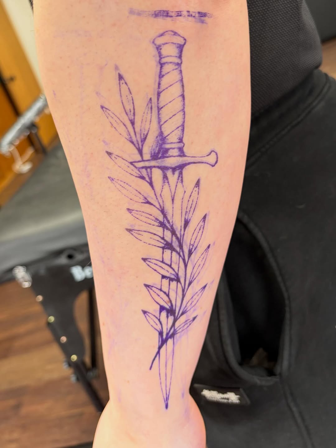 Tattoo by @inkbymichiii — fine_line