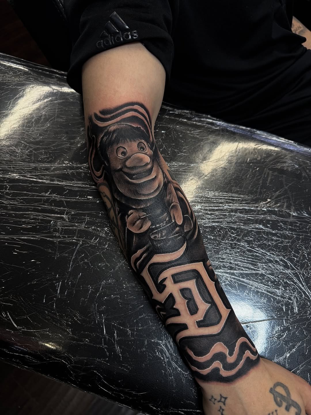 Tattoo by @samg_tat2s — black_and_grey