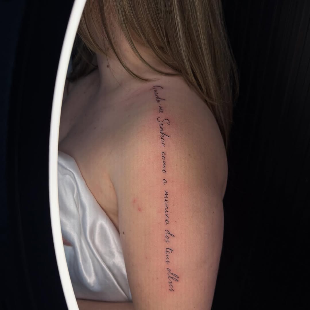 Tattoo by @wellenrodrigues_art — lettering_script, fine_line