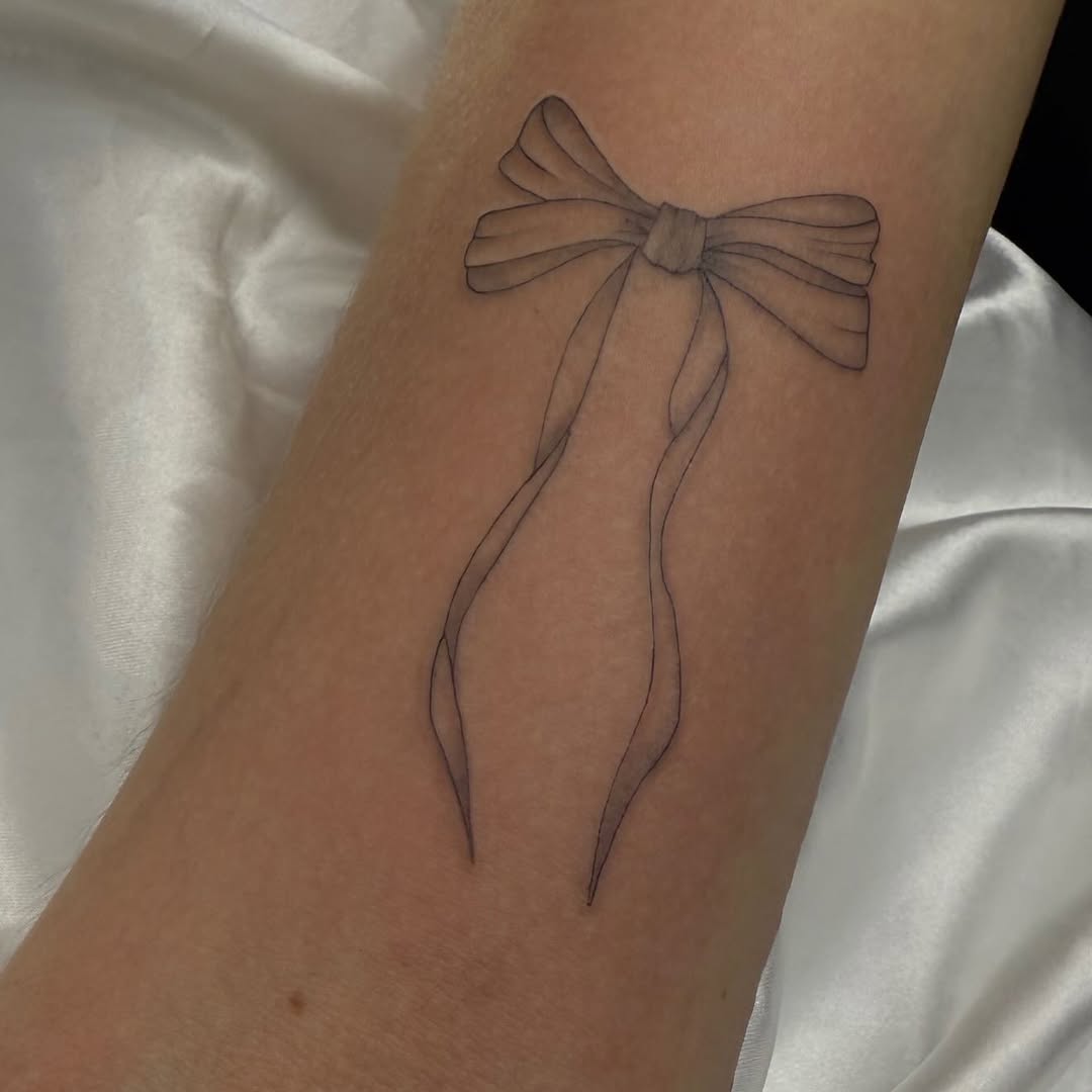 Tattoo by @wellenrodrigues_art — fine_line