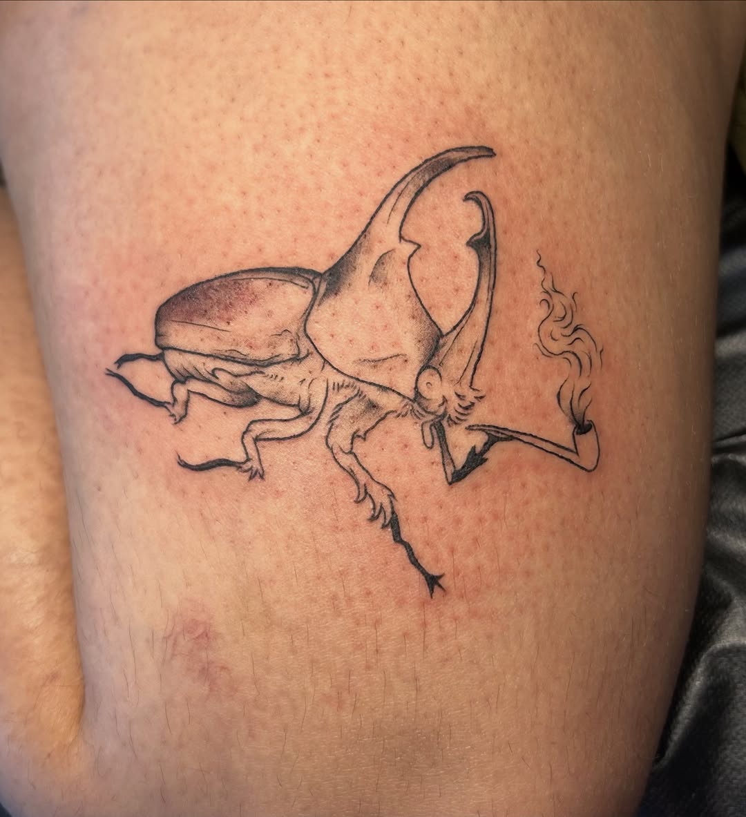 Tattoo by @kingbytradeink — black_and_grey