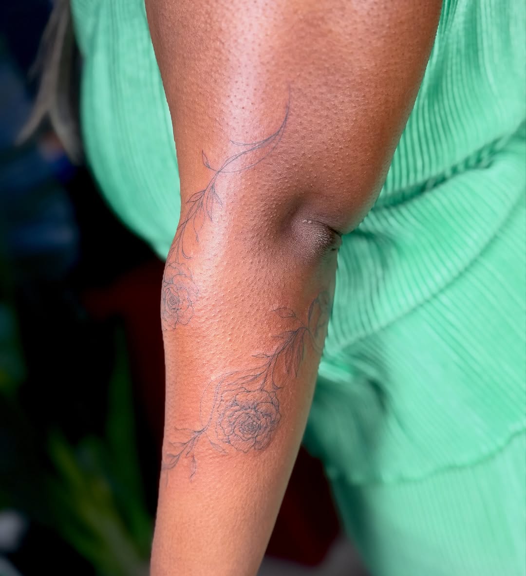 Tattoo by @inkedby.liz โ fine_line