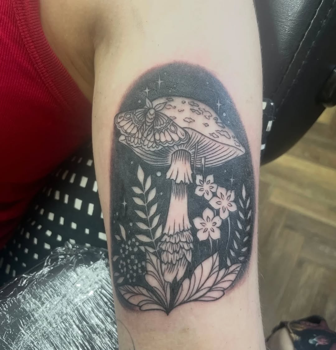 Tattoo by @savinggracetattoos — black_and_grey