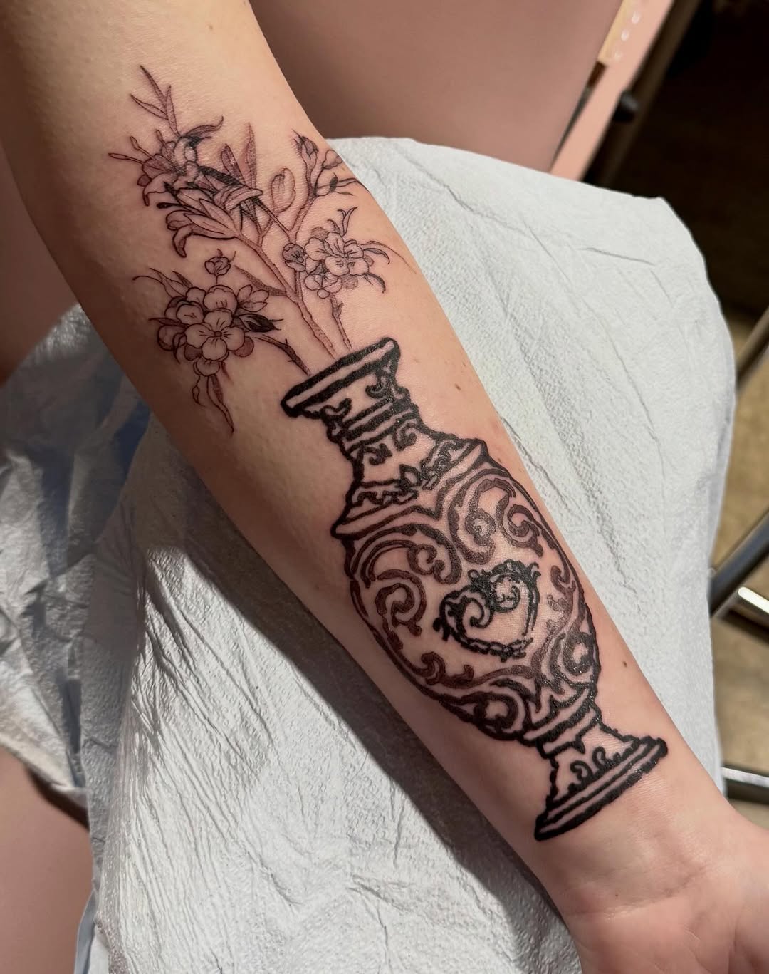 Tattoo by @melania.tatts โ fine_line, black_and_grey