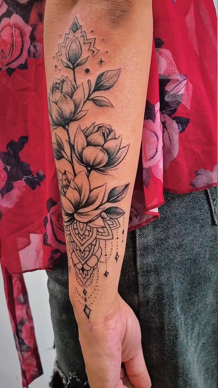 Tattoo by @infiniteink_tattoocollective — fine_line, ornamental