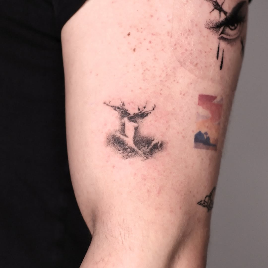 Tattoo by @snappy.dots — black_and_grey, illustrative
