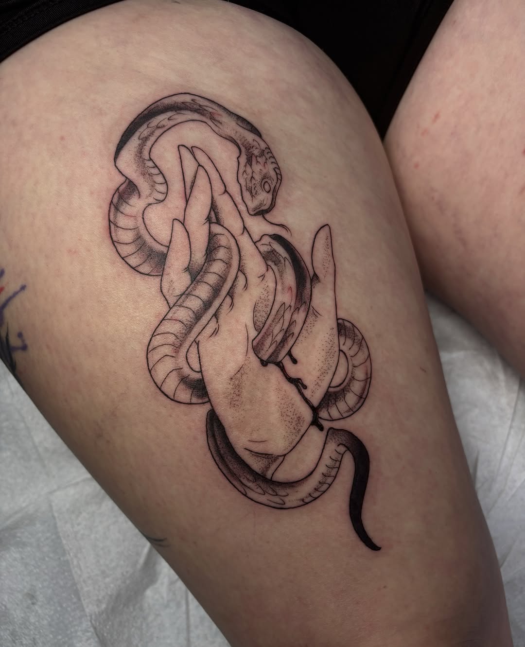 Tattoo by @thursdaybluez β illustrative, black_and_grey