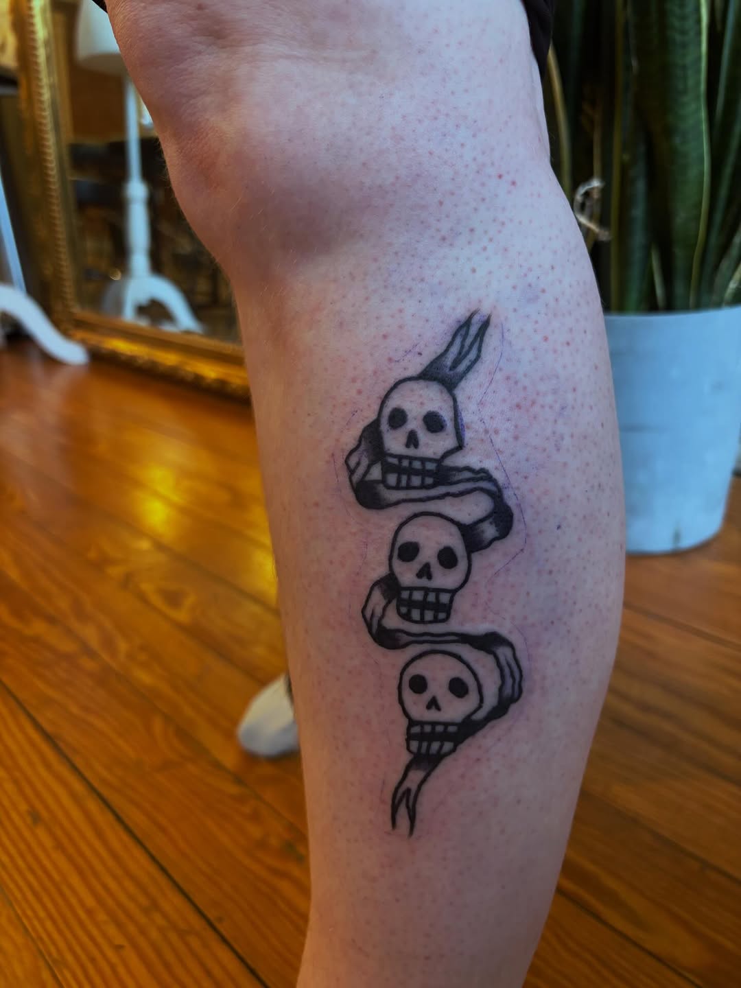 Tattoo by @easy_peezy_pokes โ blackwork