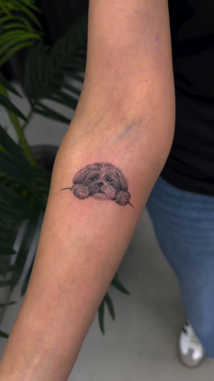 Tattoo by @lina_valentina — realism, fine_line