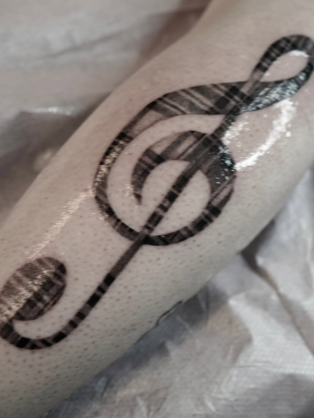 Tattoo by @scratchedupp โ blackwork