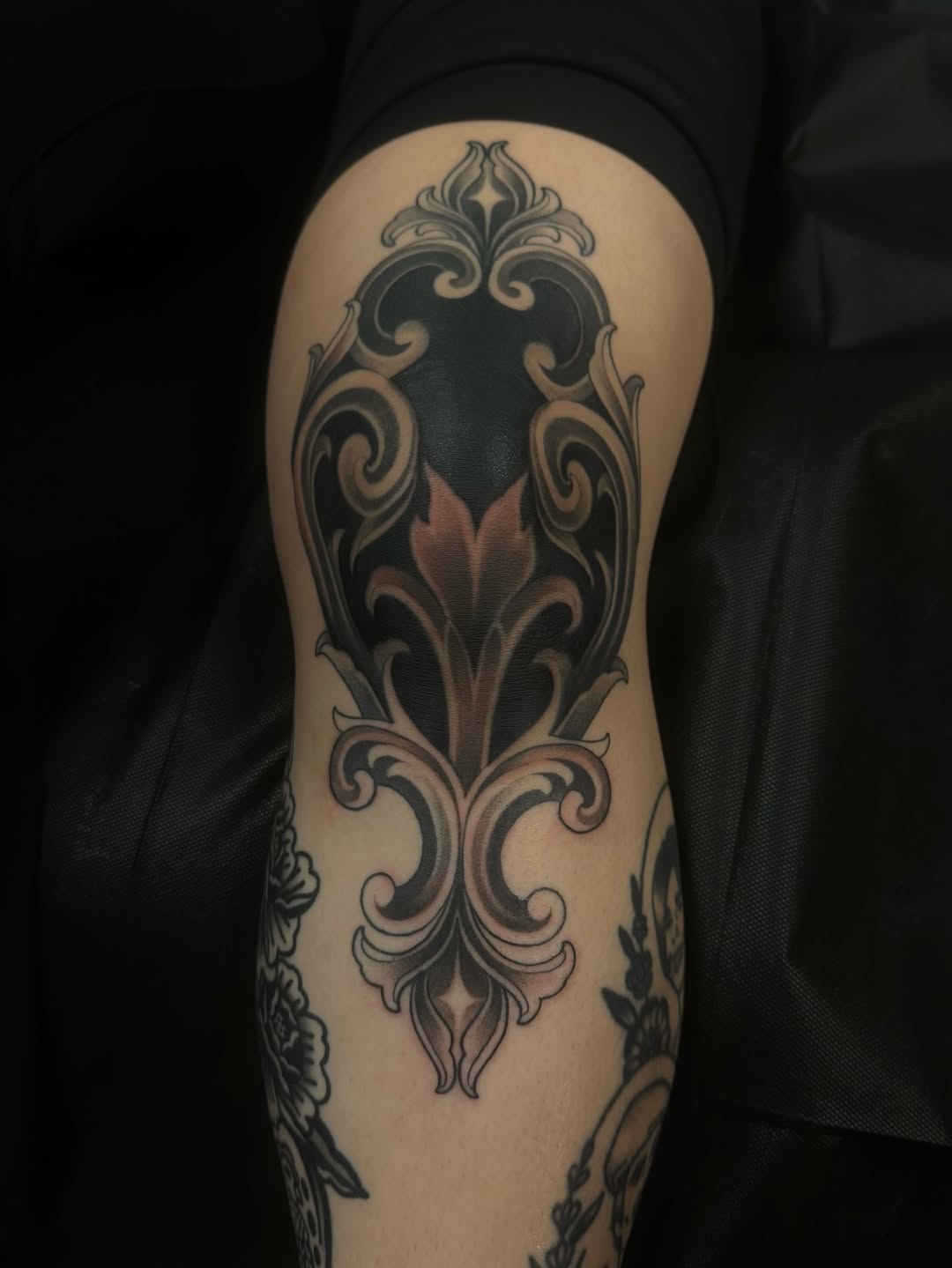 Tattoo by @shriekingpossum — black_and_grey, ornamental