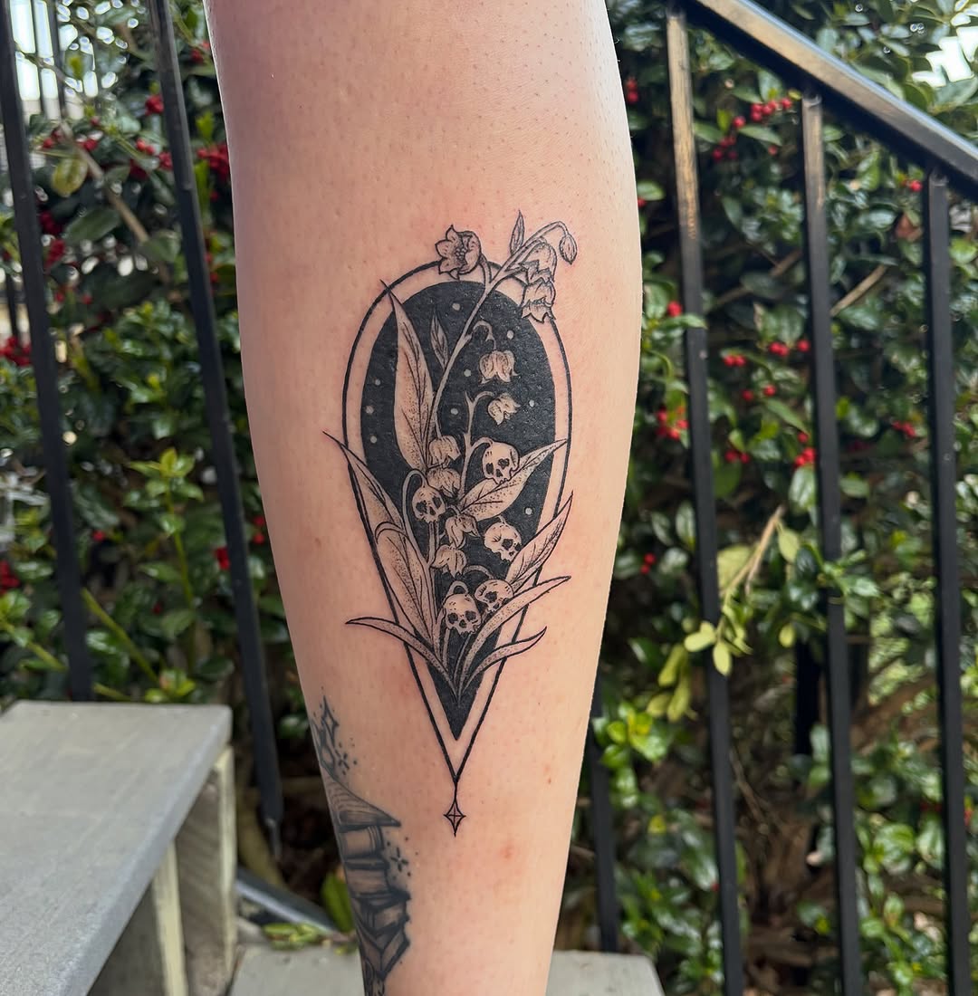 Tattoo by @rosemarie_tattoo β blackwork