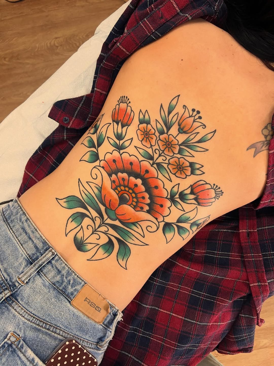 Tattoo by @tenderhearttat2 — american_traditional, illustrative