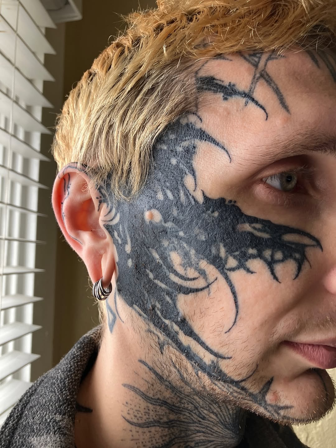 Tattoo by @scabberwocky — blackwork