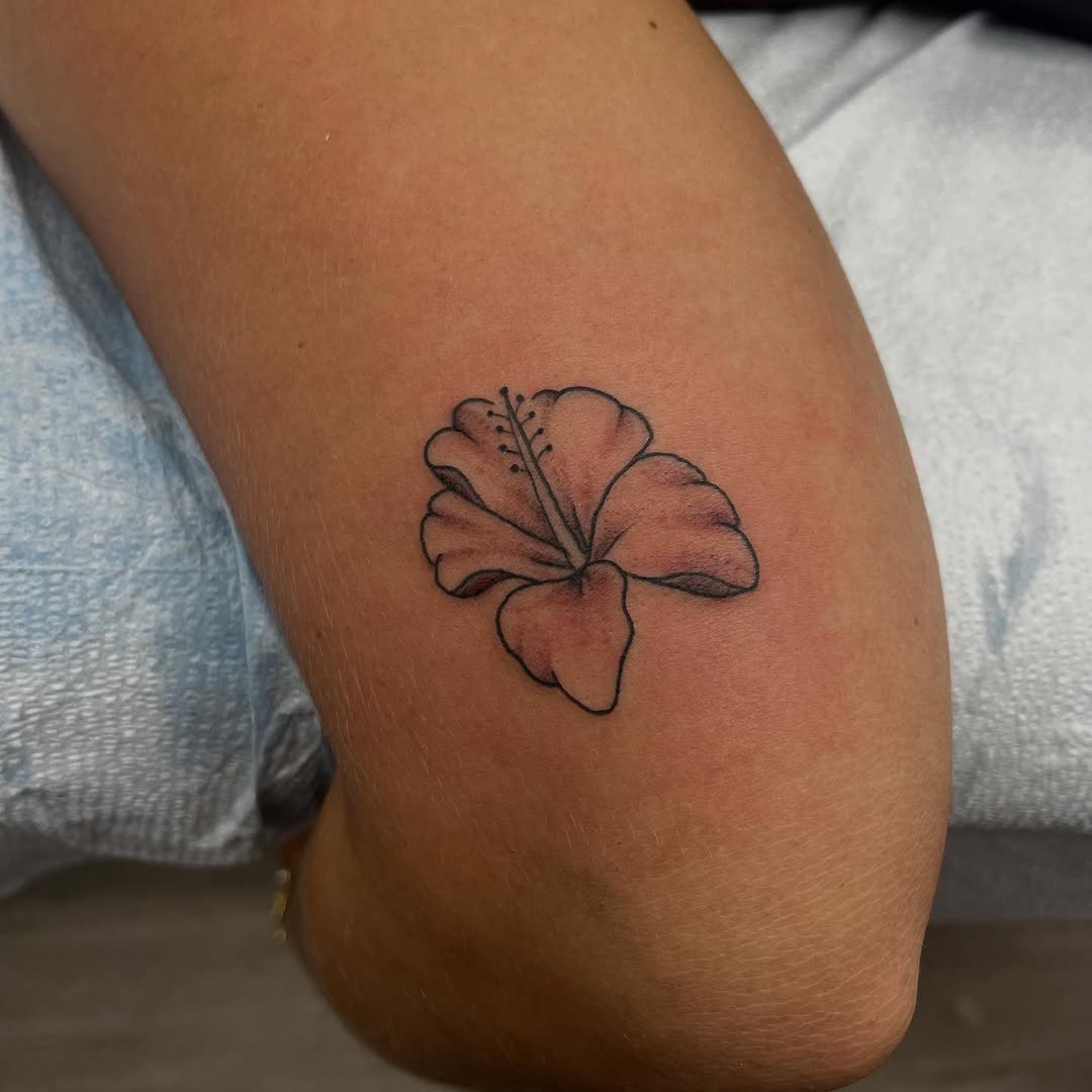 Tattoo by @frankysharpz โ fine_line, illustrative