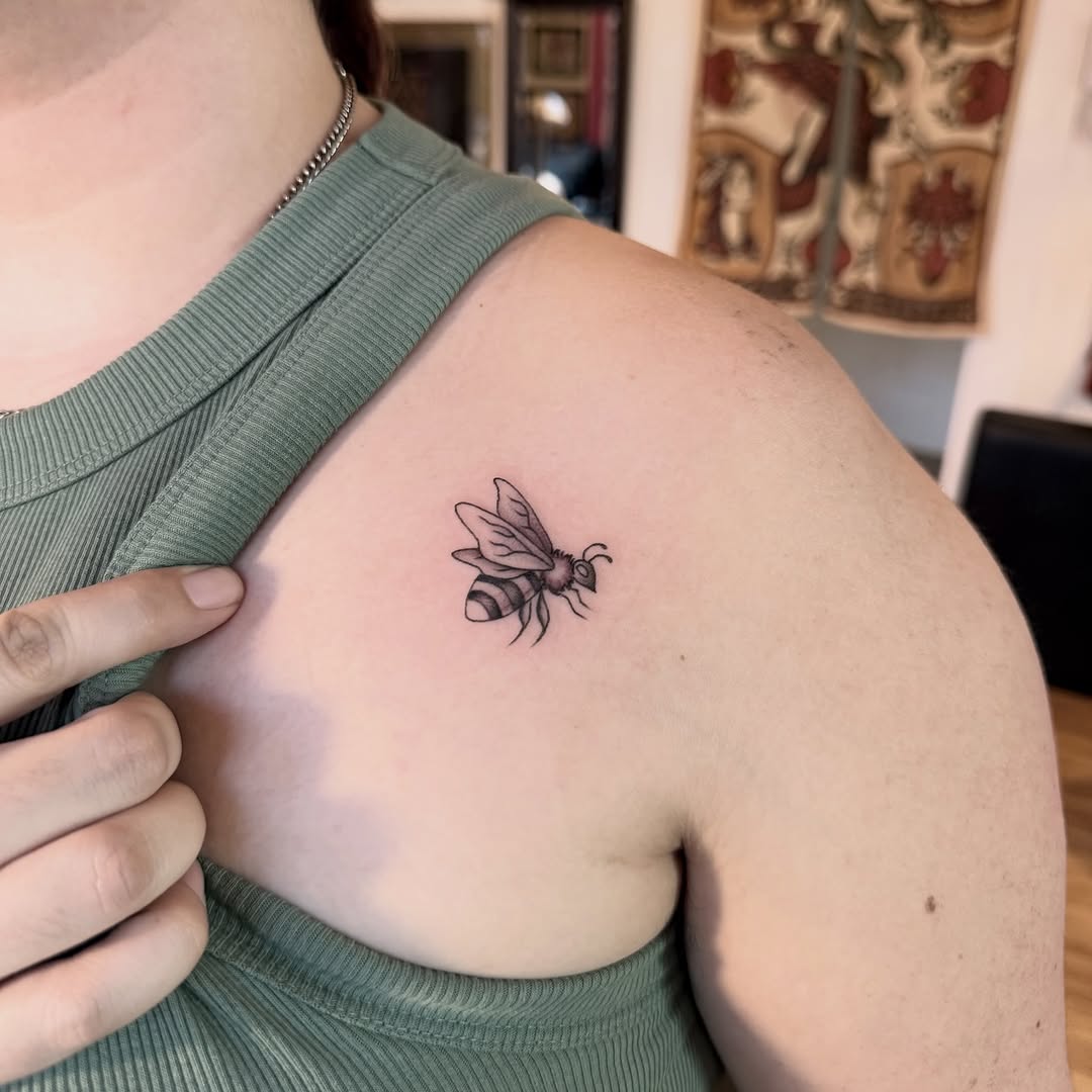 Tattoo by @sadgirltx — fine_line, illustrative