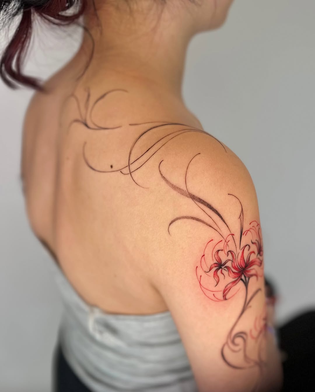 Tattoo by @laurenroseink — fine_line, illustrative