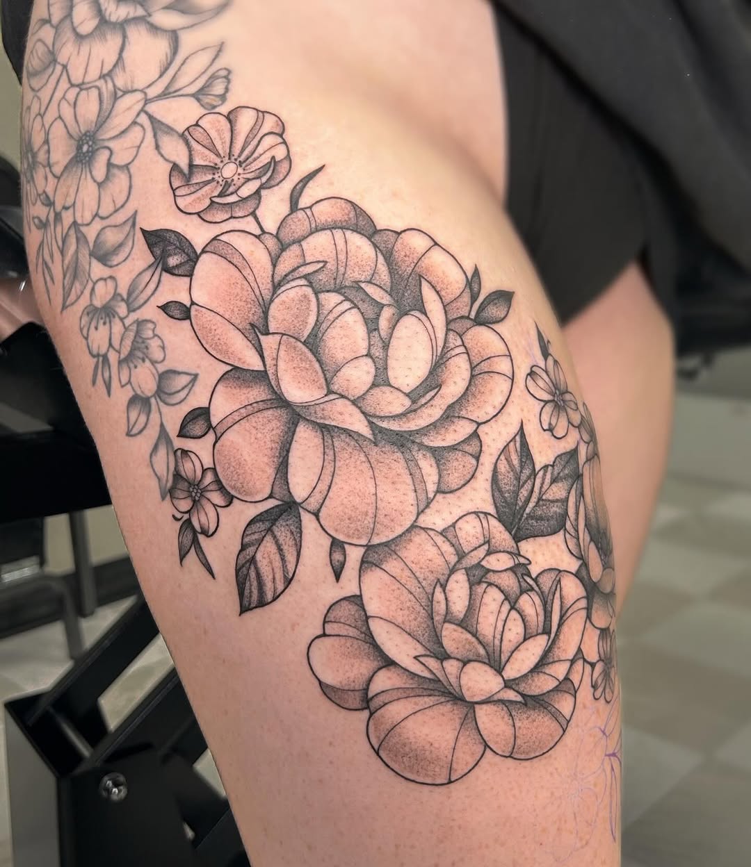 Tattoo by @artbykuna — black_and_grey, illustrative
