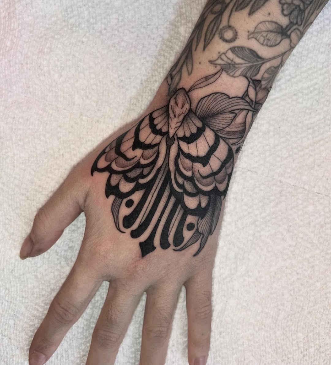 Tattoo by @ohmydarlingtattoos — black_and_grey, ornamental