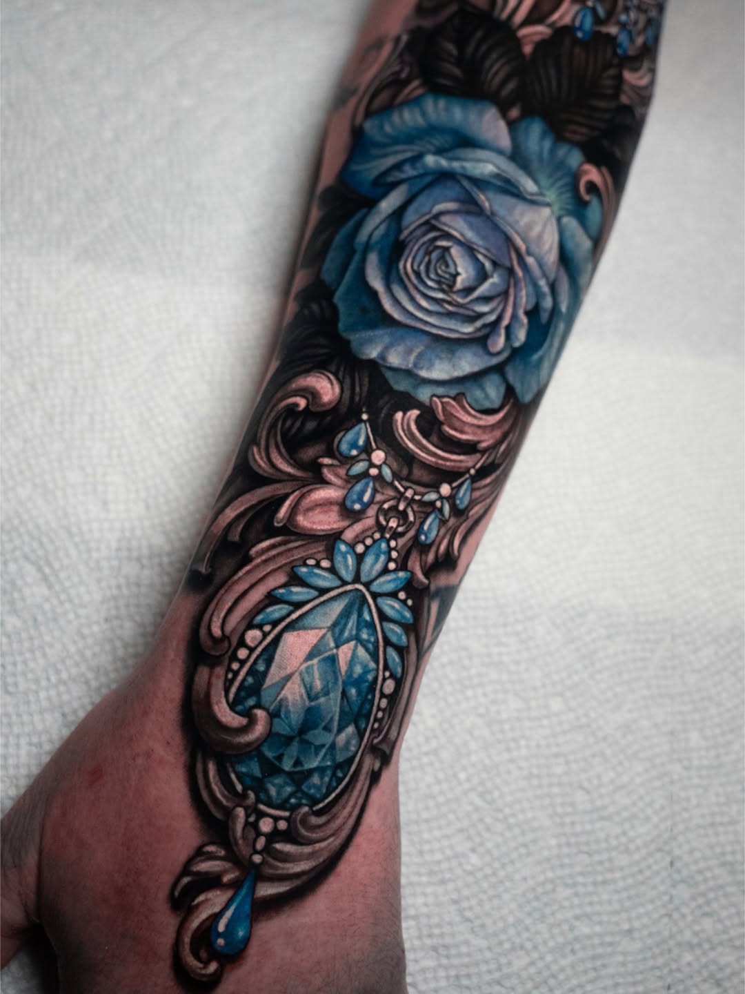 Tattoo by @nikkisimpsontattoos โ realism, black_and_grey